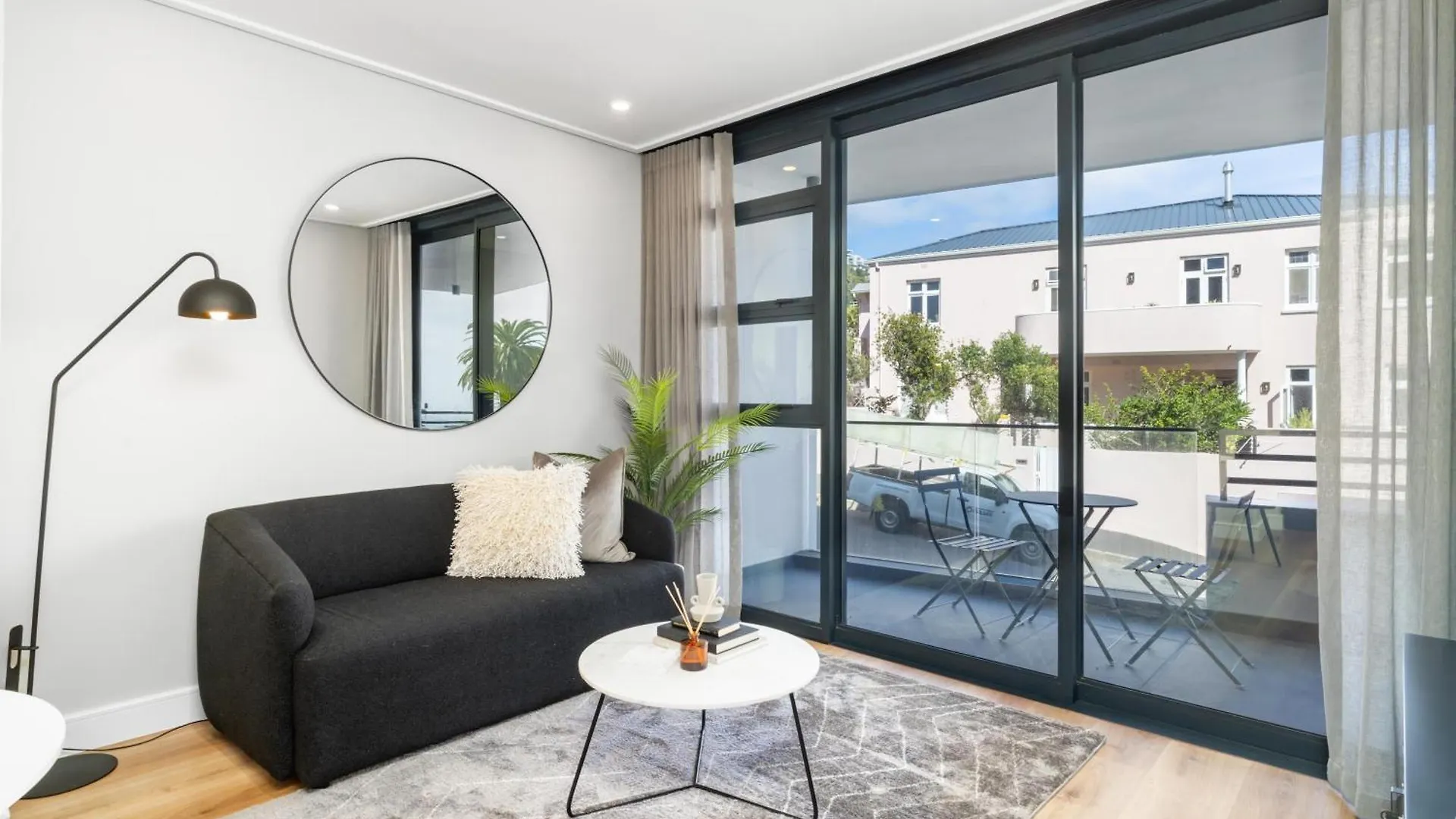 Coastal Luxe 1-Bed Escape Apartment Cape Town